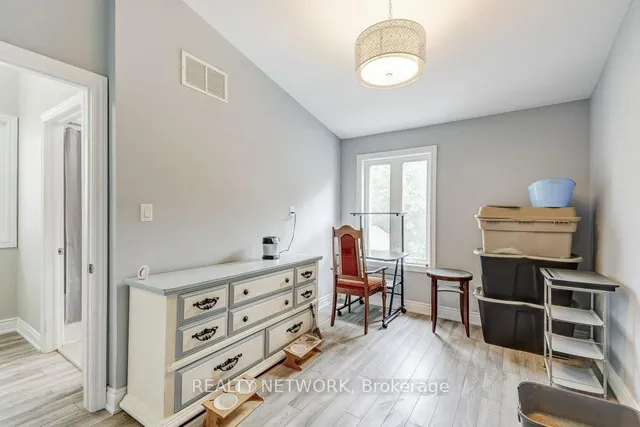 Additional image 20 of 88 Rosslyn Ave