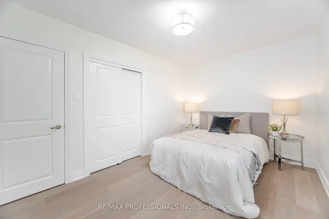 Additional image 26 of 718 Royal York Rd