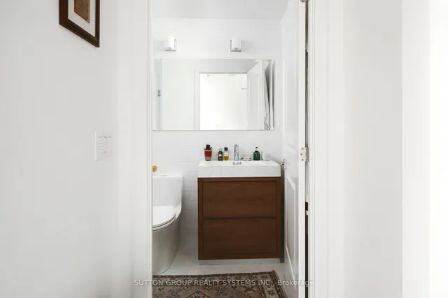 Additional image 23 of 156 Portland St Unit 612