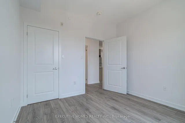 Additional image 15 of 101 SHOREVIEW Pl Unit 327