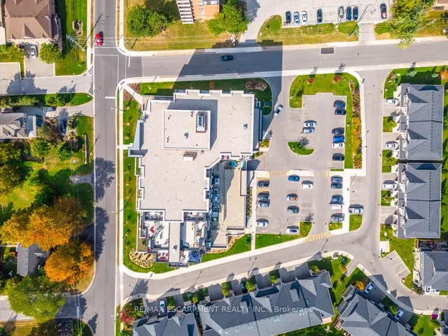 Additional image 36 of 30 Hamilton St Unit 305