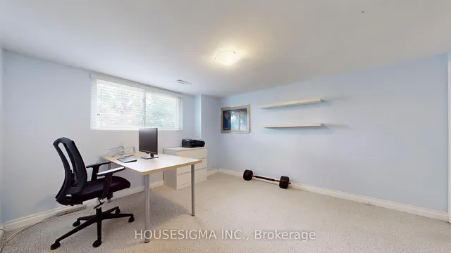 Additional image 27 of 641 Glen Moor Cres