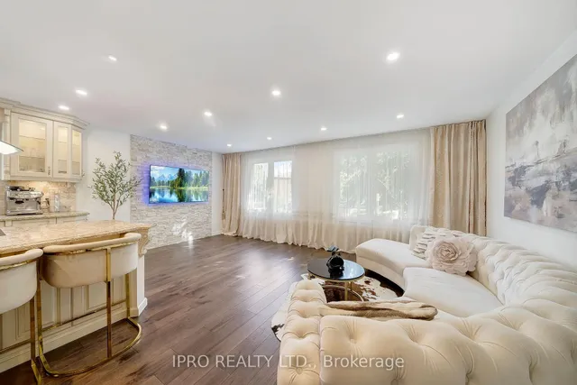 Additional image 11 of 731 Hager Ave