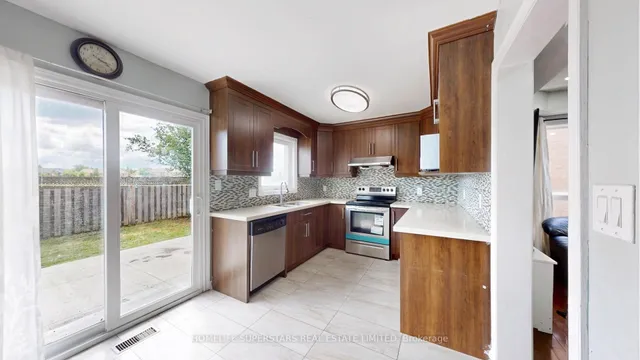 Additional image 11 of 288 Pressed Brick Dr