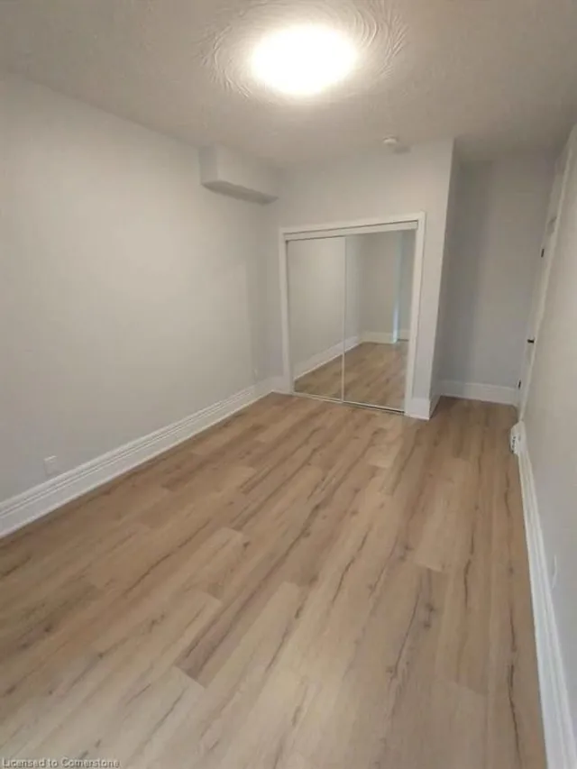 Additional image 15 of 102 Grant Ave