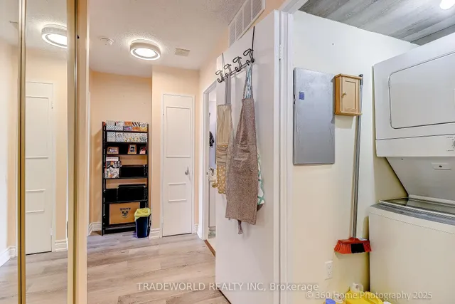 Additional image 22 of 330 Alton Towers Circ Unit 1112