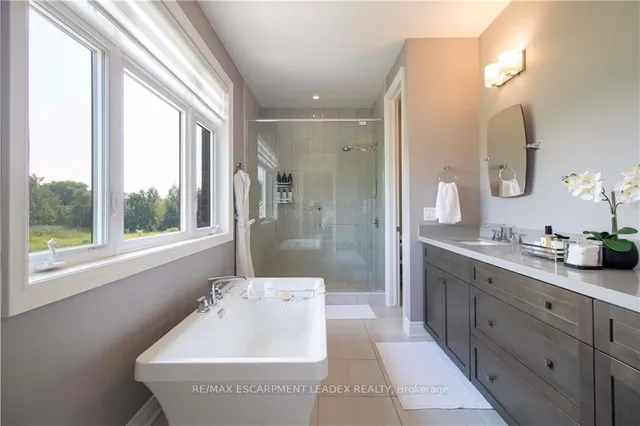 Additional image 26 of 19 SECINARO Ave