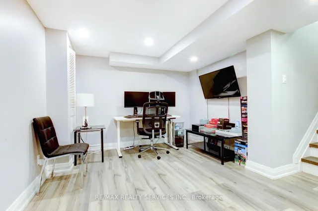 Additional image 31 of 2 Lawnview Crt