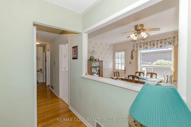 Additional image 20 of 31 Fallingdale Cres
