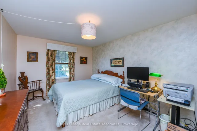 Additional image 17 of 33 Deloraine Dr