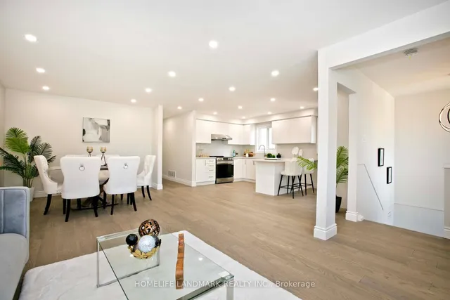 Additional image 6 of 39 La Peer Blvd