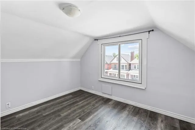 Additional image 32 of 18 Barnesdale Ave