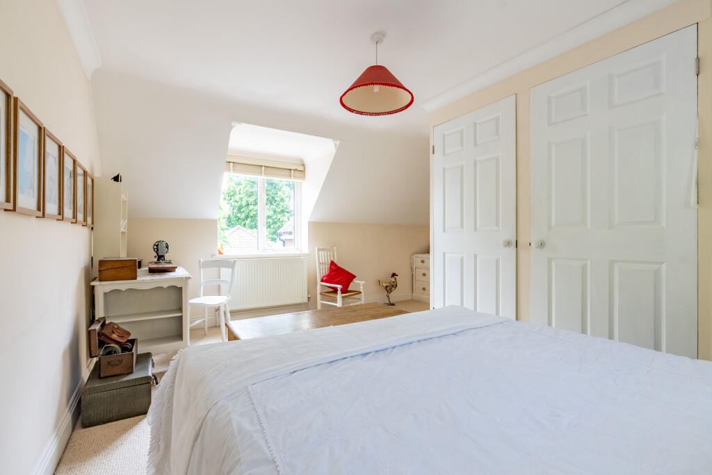 Additional image 12 of The Hill, Wheathampstead, St. Albans, Hertfordshire, AL4