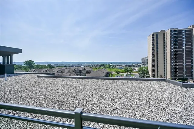 Additional image 32 of 35 Southshore Cres Unit 311