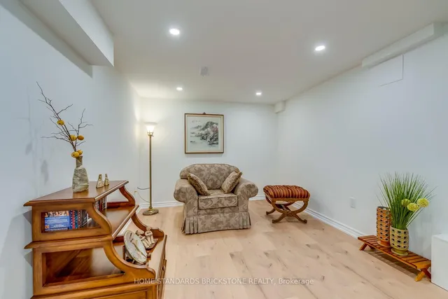 Additional image 38 of 1296 Inglehart Dr