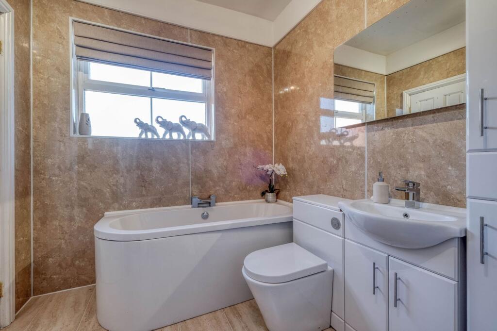 Additional image 18 of Evesham Road, Astwood Bank, B96