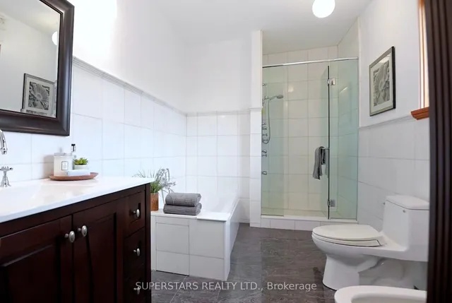 Additional image 26 of 51 Abitibi Ave