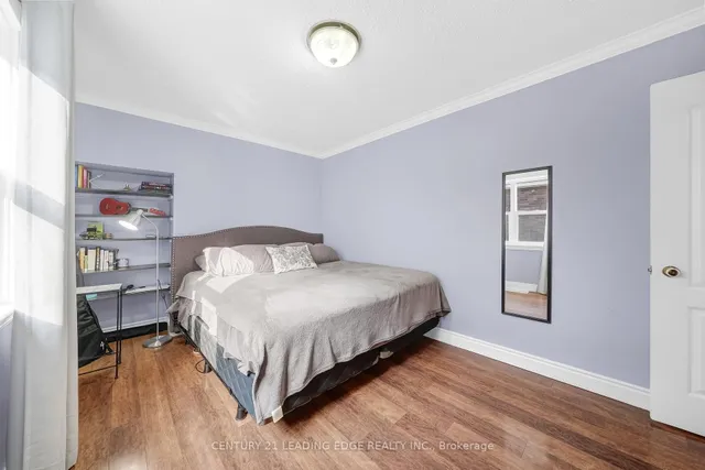 Additional image 34 of 215 Wexford Ave