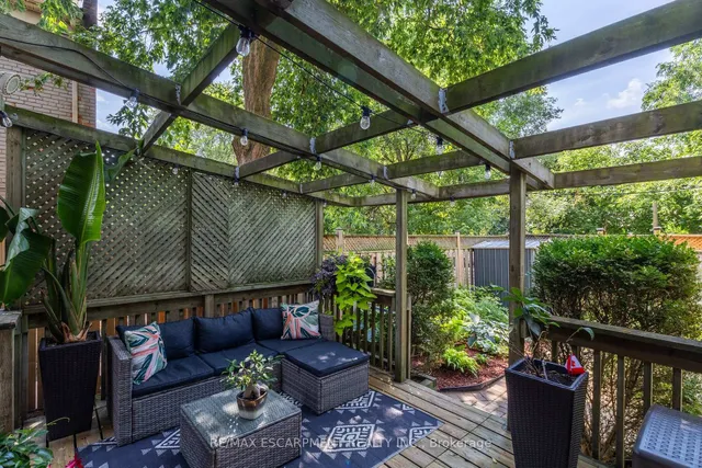 Additional image 42 of 38 Locke St