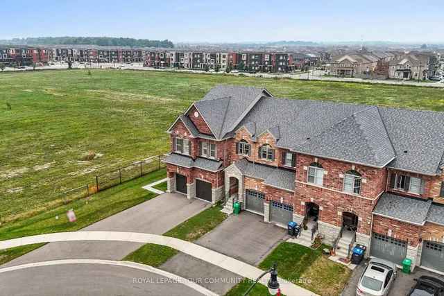 Additional image 50 of 92 Padbury Tr