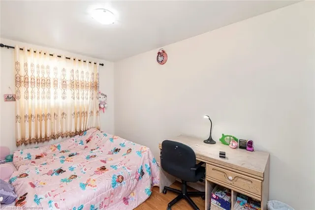 Additional image 18 of 172 Gibson Ave