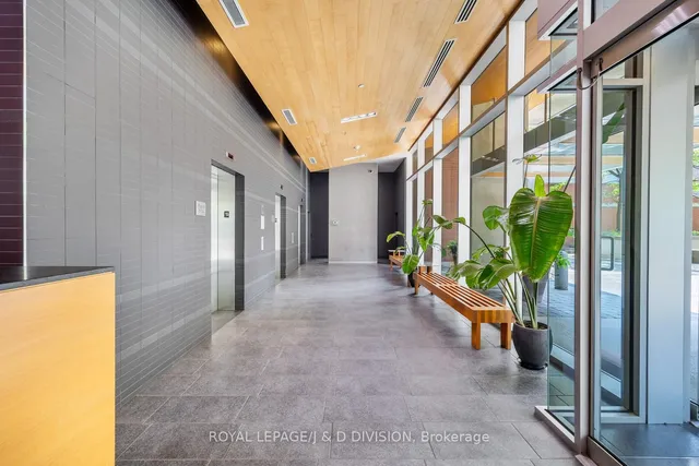 Additional image 5 of 218 King St Unit 407