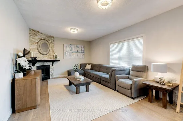 Additional image 18 of 27 Pinewoods Dr