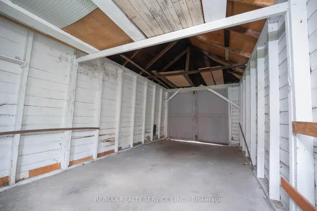 Additional image 17 of 191 Gladstone Ave