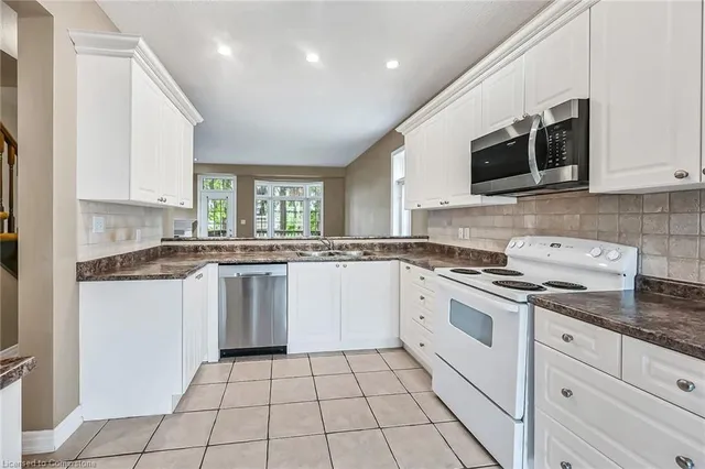 Additional image 11 of 7 Goldenview Crt