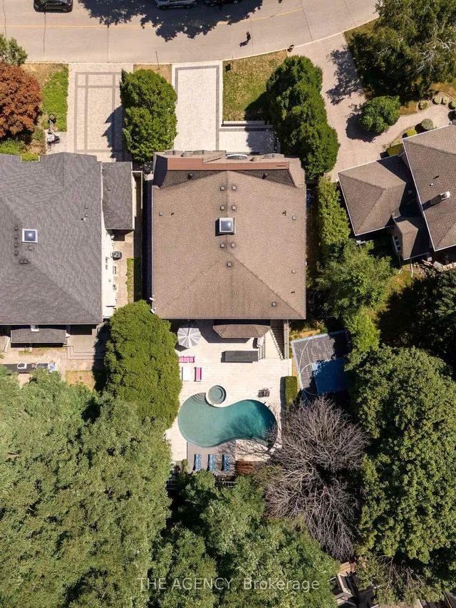 Additional image 40 of 48 Yorkminster Rd