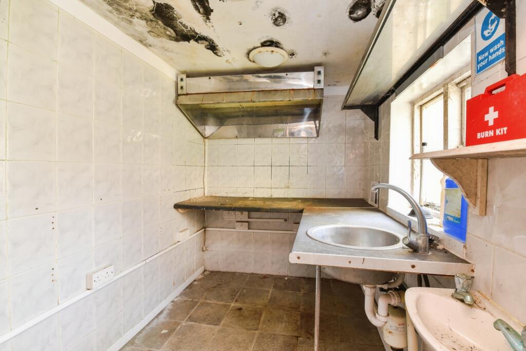 Additional image 21 of 3 Weymouth Street, Warminster, Wiltshire BA12 9NP