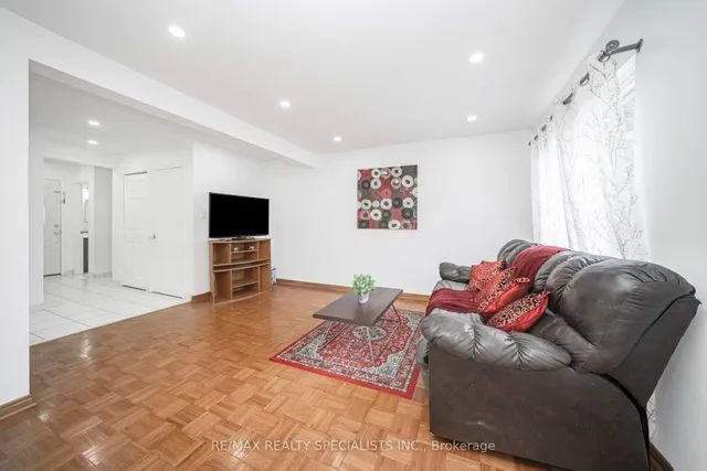 Additional image 15 of 44 Franklin Crt