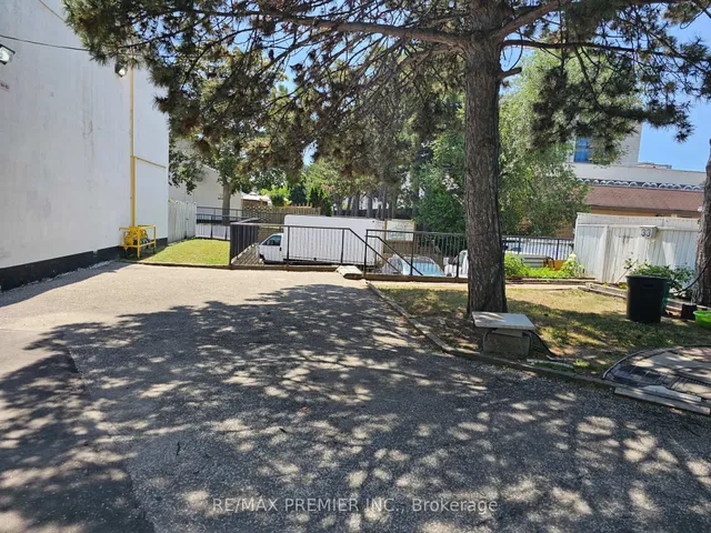 Additional image 4 of 2901 Jane St Unit Unit 78