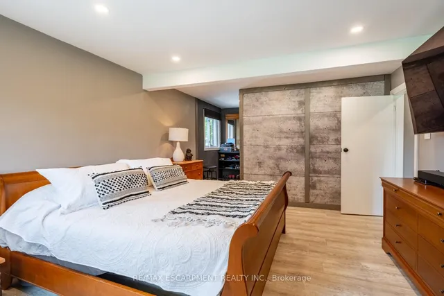 Additional image 28 of 2172 CENTRE Rd