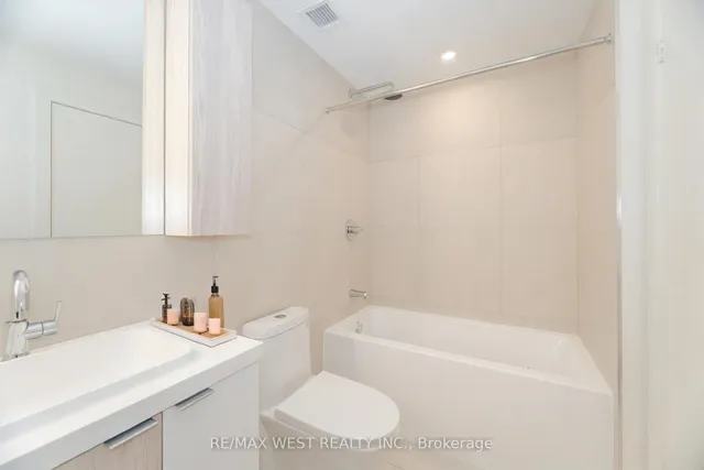 Additional image 11 of 15 Mercer St Unit 2101