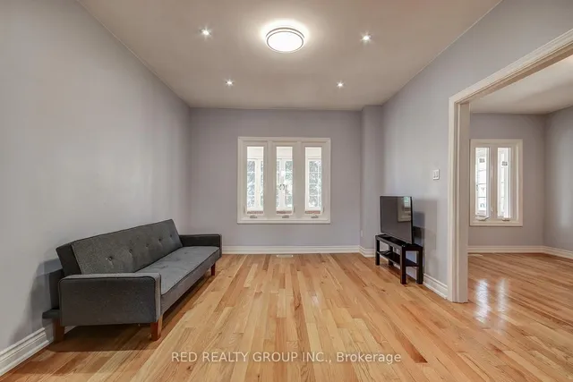Additional image 8 of 1587 Dufferin St