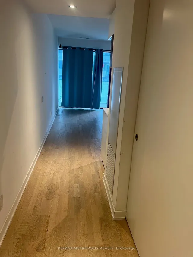 Additional image 12 of 161 Roehampton Ave Unit 1805