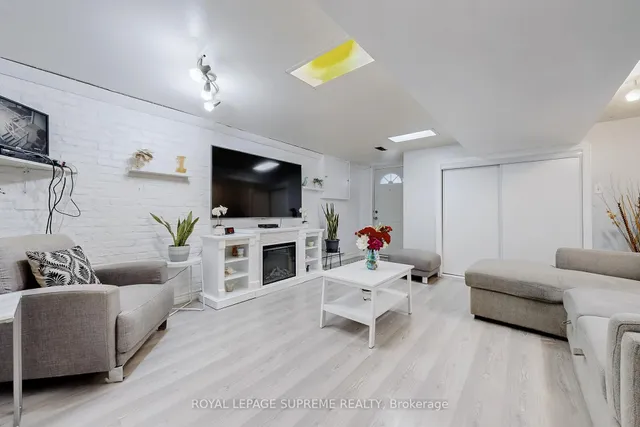 Additional image 25 of 157 Emerson Ave