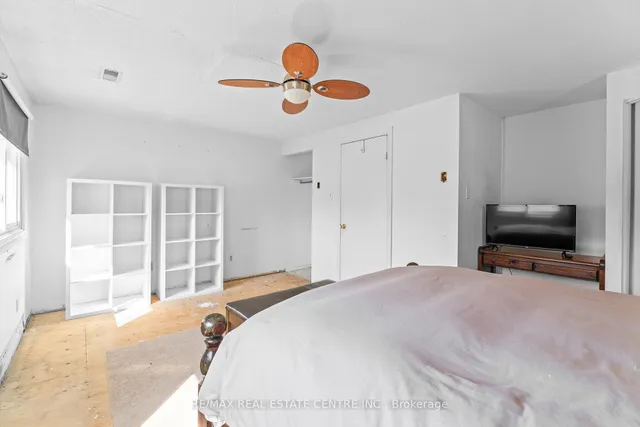 Additional image 19 of 32 Josephine Crt
