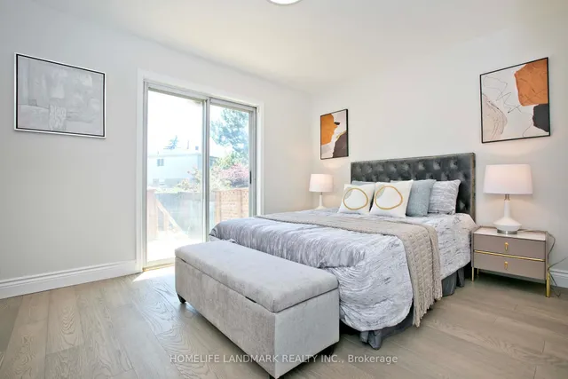 Additional image 14 of 39 La Peer Blvd