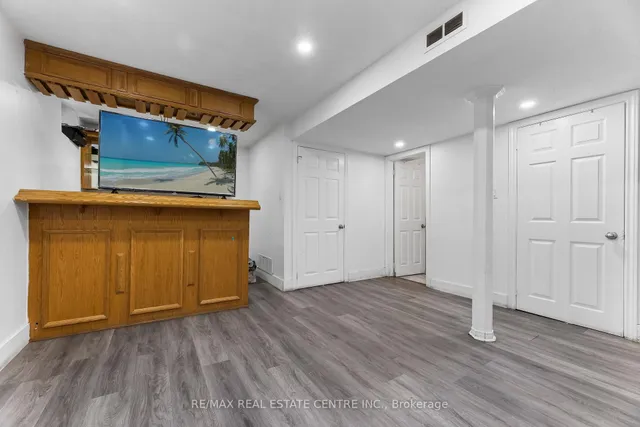 Additional image 47 of 82 Flowertown Ave