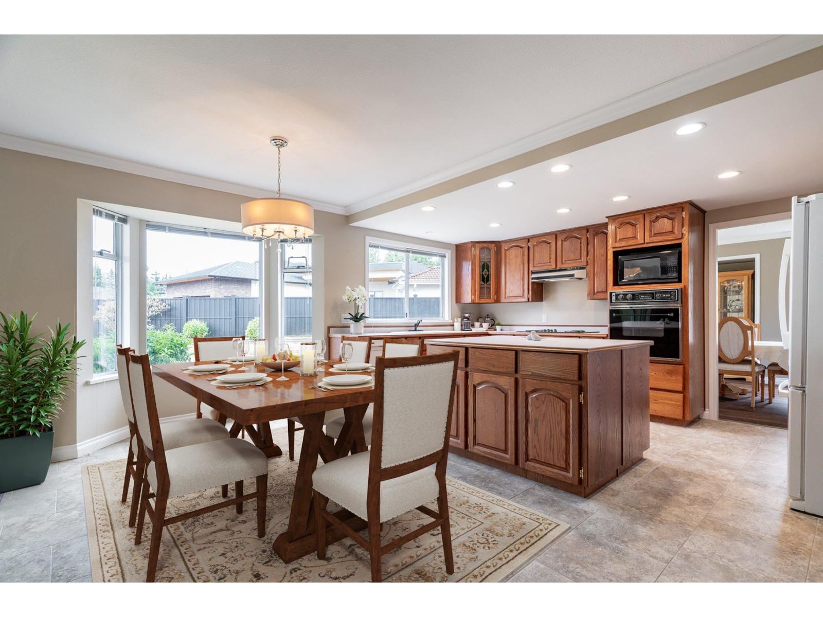 8841 158 STREET|Surrey, British Columbia V4N2Y7