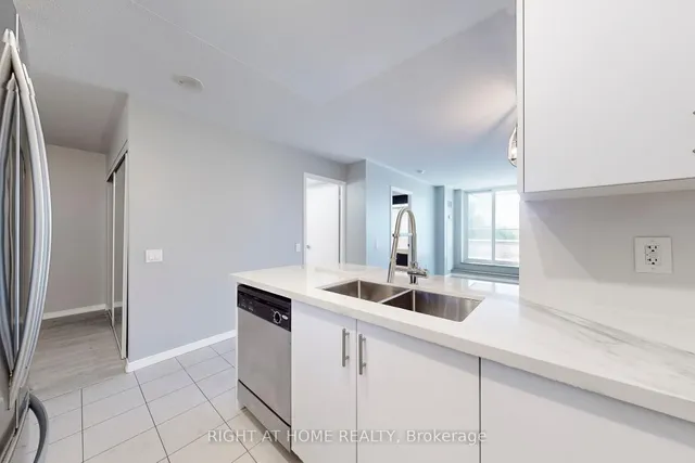 Additional image 21 of 61 Heintzman St Unit 413