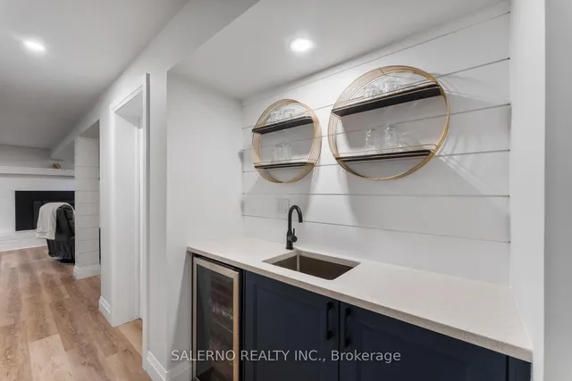 Additional image 30 of 54 East Crest