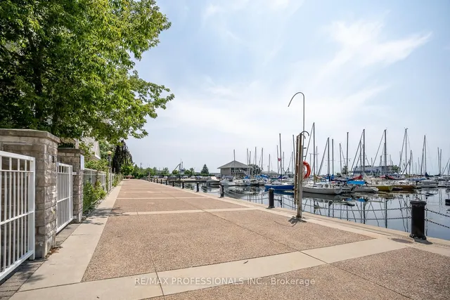 Additional image 38 of 32 Stadium Rd Unit 325