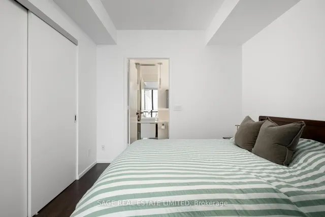 Additional image 16 of 8 Charlotte St Unit 3104