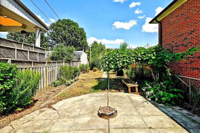 Additional image 19 of 43 Bristol Ave