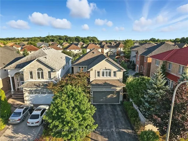 Additional image 43 of 114 ARMOUR Cres