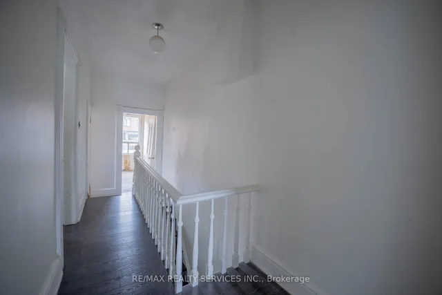 Additional image 18 of 187 Gladstone Ave
