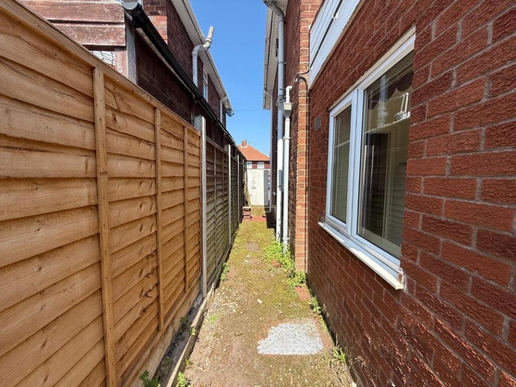 Additional image 22 of 54 Birch Crescent, Oldbury, B69 1UE